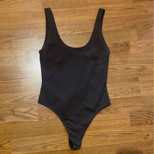 Contour scoop neck bodysuit rich mocha brown